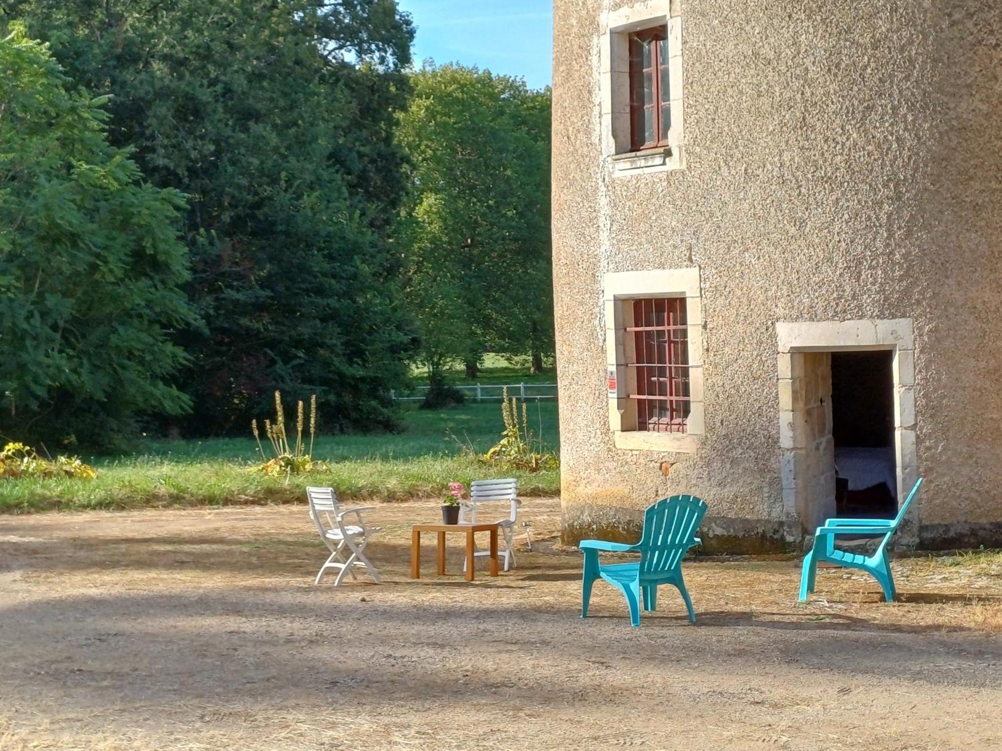 Chambre Dans Tour Du 15Eme Siecle Mauvieres 外观 照片