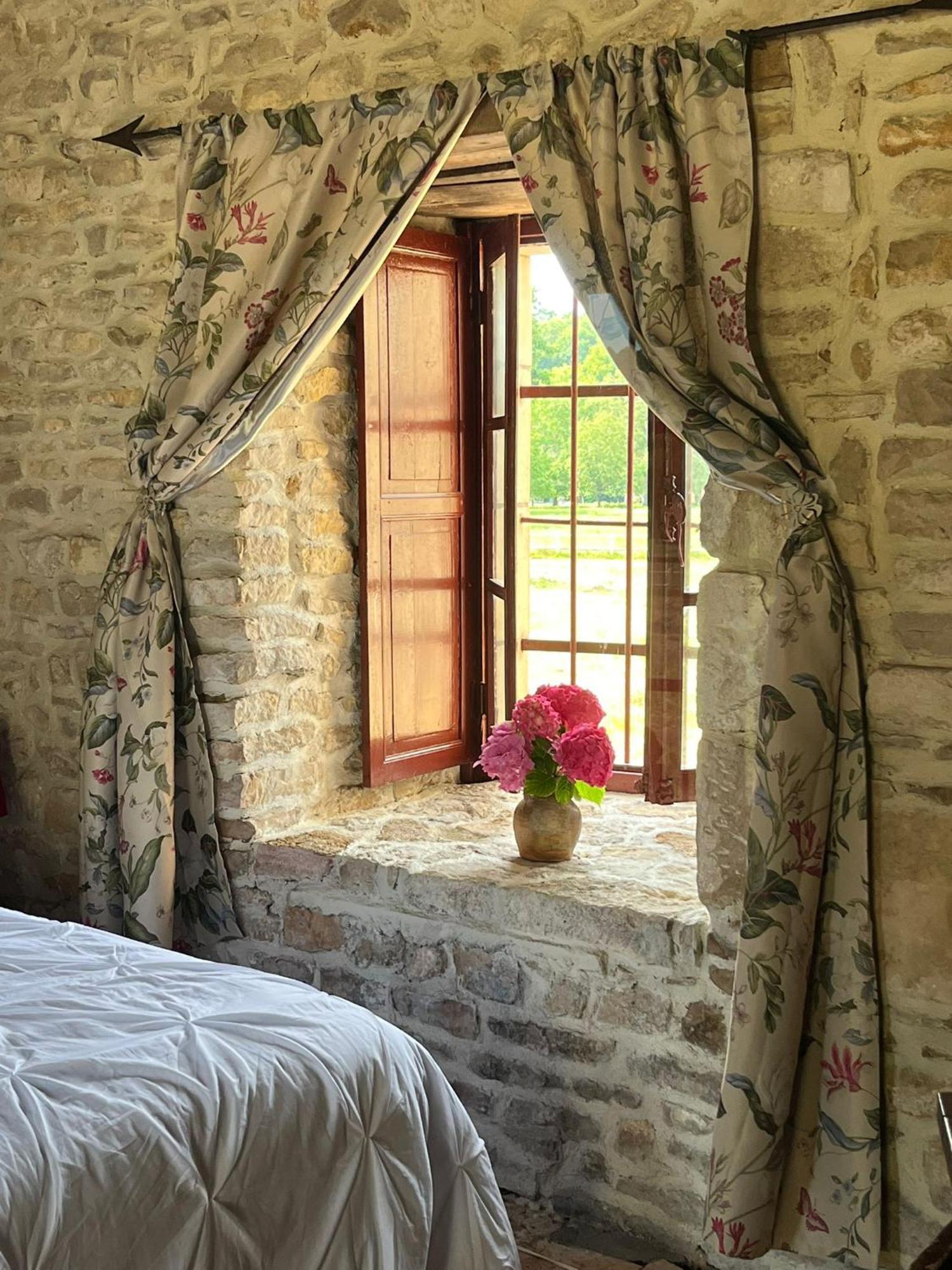 Chambre Dans Tour Du 15Eme Siecle Mauvieres 外观 照片
