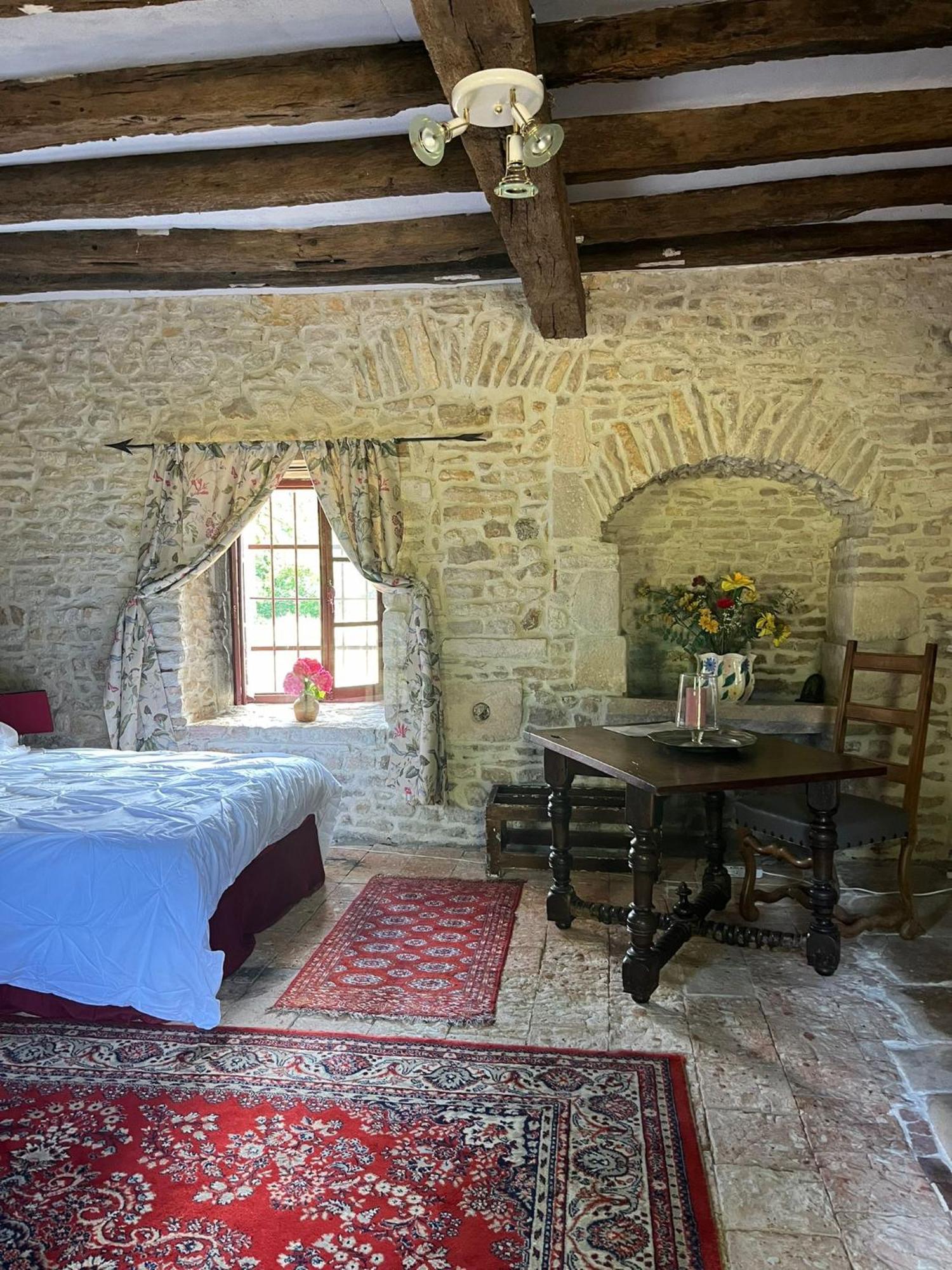 Chambre Dans Tour Du 15Eme Siecle Mauvieres 外观 照片