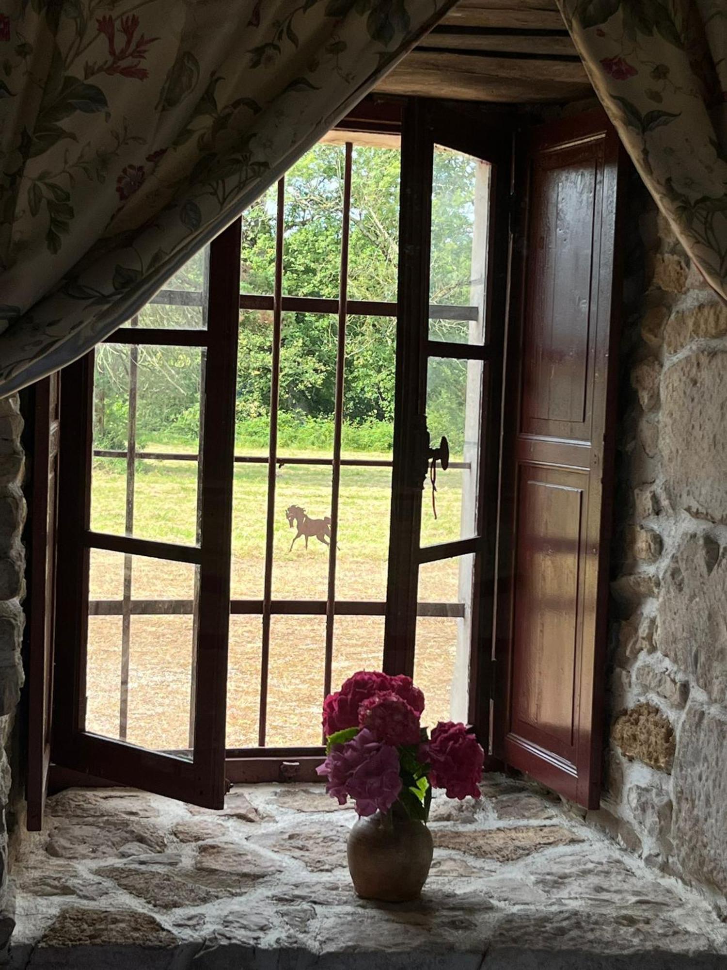Chambre Dans Tour Du 15Eme Siecle Mauvieres 外观 照片